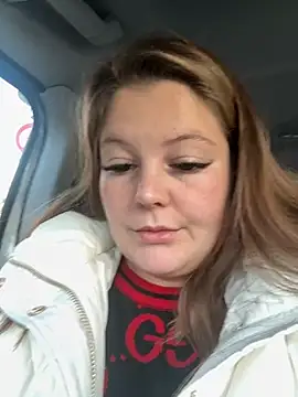 BootyLola online show from November 20, 2025, 7:53 am