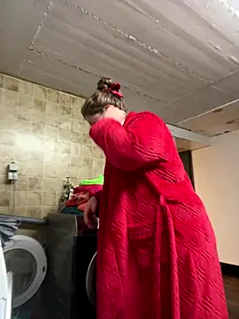 BootyLola online show from December 18, 2025, 8:52 am