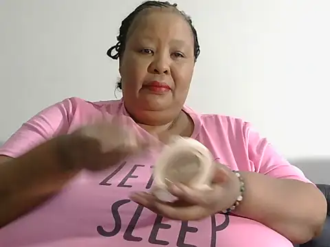 nancy111 online show from January 17, 2026, 3:32 am