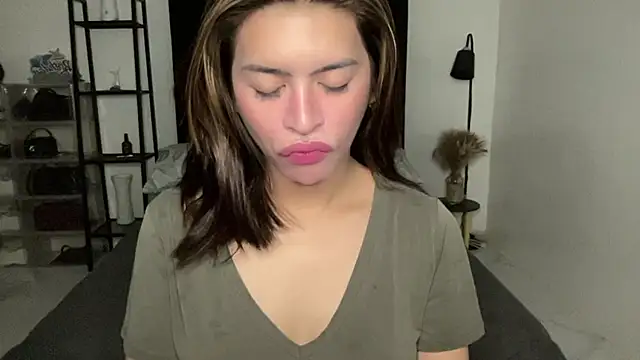 your bianca69 online show from May 12, 2026, 1:24 am