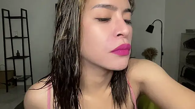 your bianca69 online show from May 13, 2026, 12:39 am
