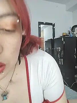 Natashayuu online show from June 21, 2026, 6:57 pm