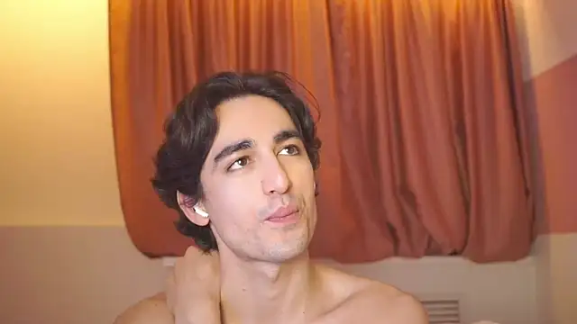 AlanDeNavarre online show from February 23, 2025, 1:02 am