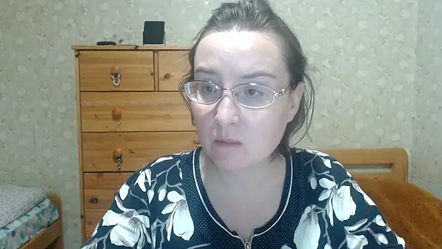 Smart Rose online show from November 13, 2025, 4:00 pm