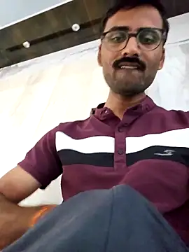 krishna8035 online show from March 16, 2025, 4:41 am