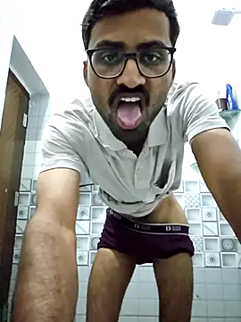 krishna8035 online show from December 1, 2025, 2:18 pm