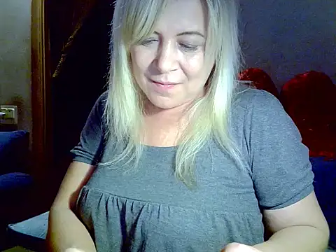 AgoniA7 online show from January 11, 2026, 8:27 pm