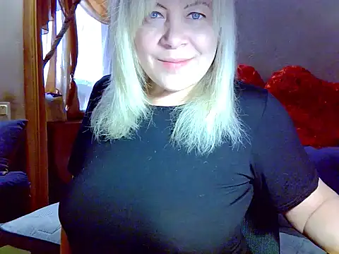 AgoniA7 online show from April 28, 2026, 3:55 am