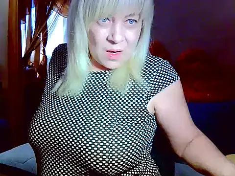 AgoniA7 online show from April 21, 2026, 3:29 pm