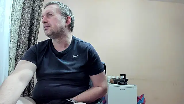 Snapshot of SanFrantsisko chatting on February 15, 2026, 12:11 am SanFrantsisko online show from February 15, 2026, 12:11 am