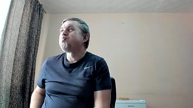 Snapshot of SanFrantsisko chatting on March 4, 2026, 11:40 am SanFrantsisko online show from March 4, 2026, 11:40 am