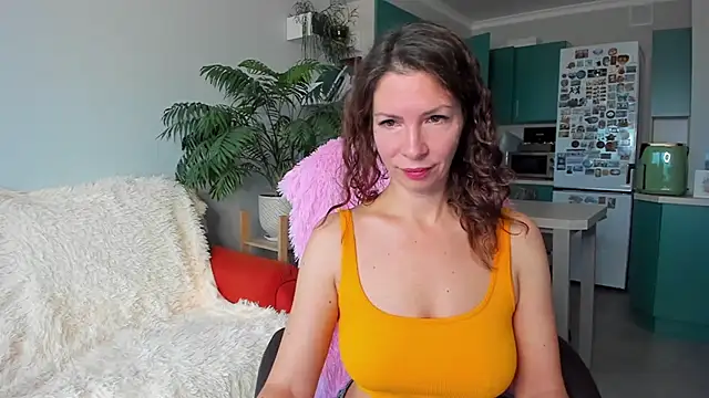 ChristinaGlory online show from October 24, 2025, 8:02 am