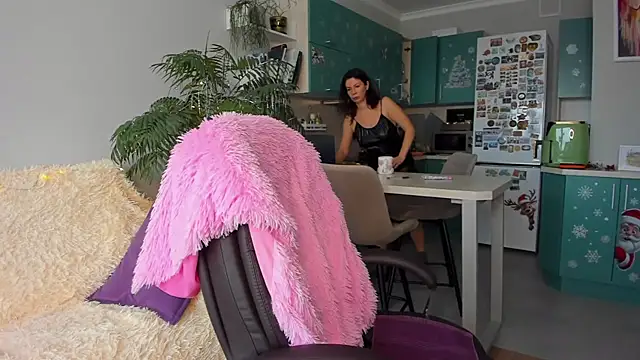 ChristinaGlory online show from January 14, 2026, 10:52 am