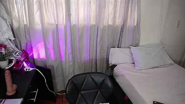 Snapshot of infinitysex1 chatting on May 4, 2026, 2:53 pm infinitysex1 online show from May 4, 2026, 2:53 pm