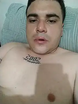 E f online show from October 3, 2025, 2:07 pm