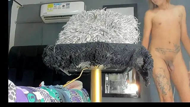 SandraGoldstein online show from October 25, 2025, 1:38 am