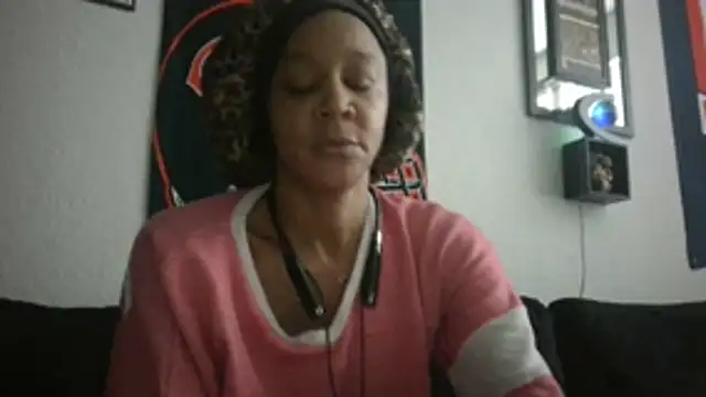 EnticingAaliyah online show from July 16, 2026, 8:50 pm
