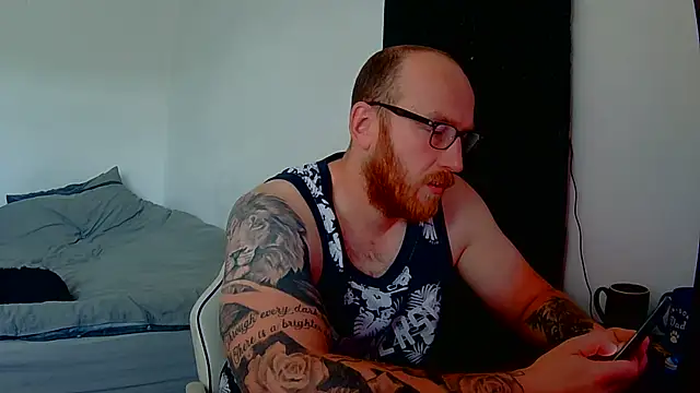 Snapshot of Tilerdadbod chatting on June 21, 2026, 9:04 am Tilerdadbod online show from June 21, 2026, 9:04 am