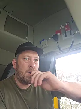 ktmtom247 online show from March 18, 2026, 9:01 am