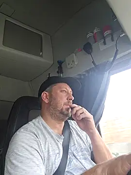 ktmtom247 online show from February 11, 2026, 12:49 pm