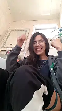 rposhta1991 online show from November 13, 2025, 7:23 am