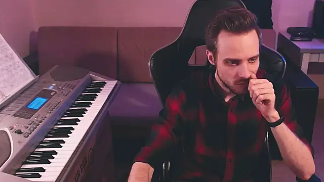 Sweetparker online show from September 28, 2025, 6:37 pm