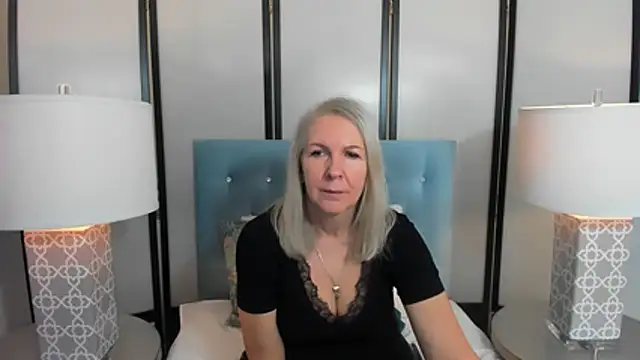 EricaTop online show from December 18, 2025, 9:29 pm