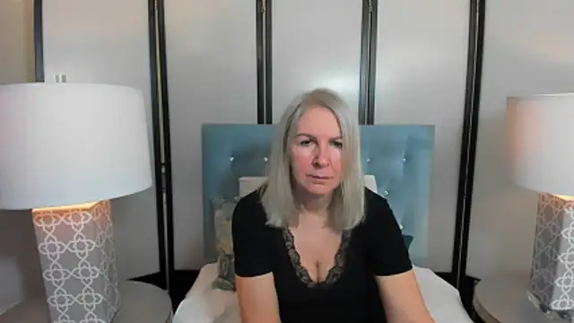 EricaTop online show from February 5, 2026, 9:21 pm