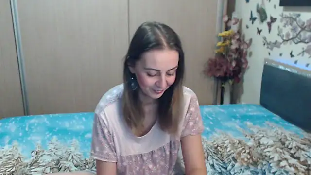 Snapshot of MirabelaSweet chatting on February 8, 2026, 7:39 am MirabelaSweet online show from February 8, 2026, 7:39 am