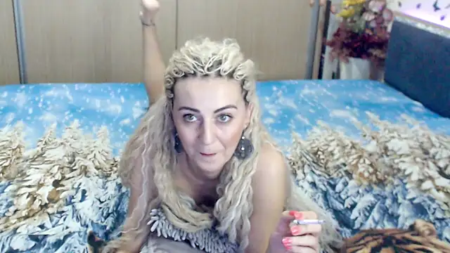 MirabelaSweet online show from March 18, 2025, 4:39 pm