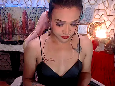 AsianMariaTs online show from April 30, 2026, 2:13 pm