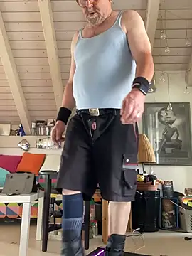 wankcellar online show from July 3, 2026, 1:39 pm
