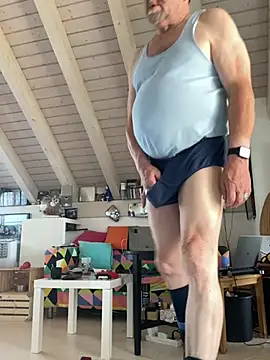 wankcellar online show from July 12, 2026, 11:11 am