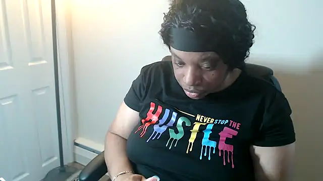 Sexymona1218 online show from March 12, 2026, 9:41 pm