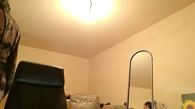 lara heaven online show from September 28, 2025, 4:36 pm