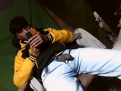 desiboy1101 online show from December 15, 2025, 1:50 pm