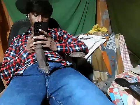 desiboy1101 online show from June 3, 2026, 2:18 pm