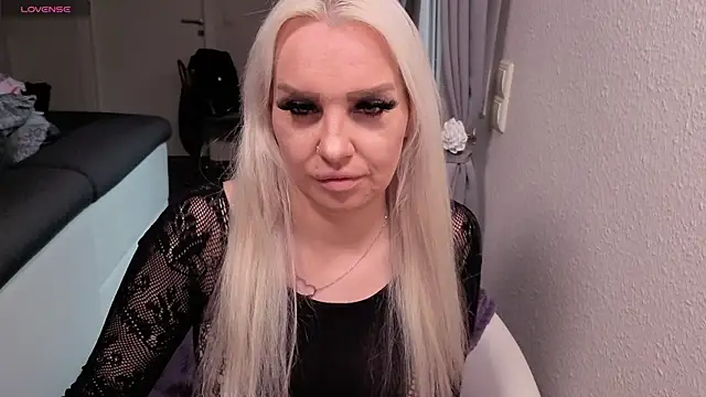 MIA-XXX online show from July 1, 2026, 6:25 am