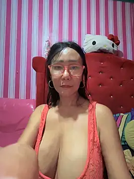 sweetieme online show from December 19, 2025, 1:02 pm