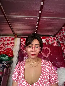 Snapshot of sweetieme chatting on March 8, 2026, 3:32 am sweetieme online show from March 8, 2026, 3:32 am