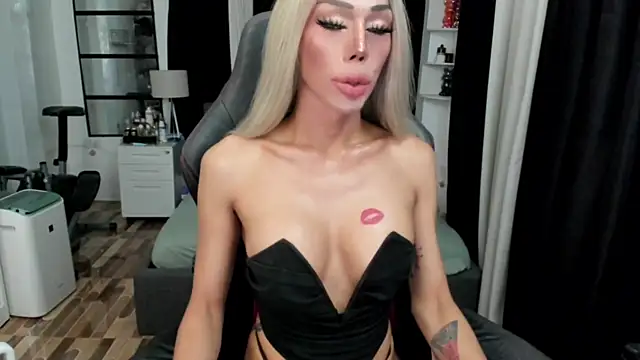 Forever MissCandace online show from April 29, 2026, 6:58 pm