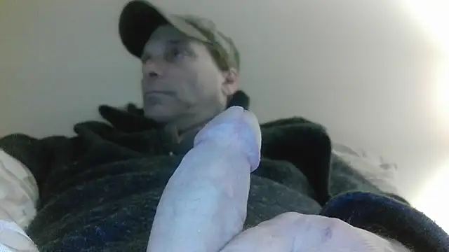 Snapshot of cumhere71 chatting on April 10, 2026, 3:46 am cumhere71 online show from April 10, 2026, 3:46 am