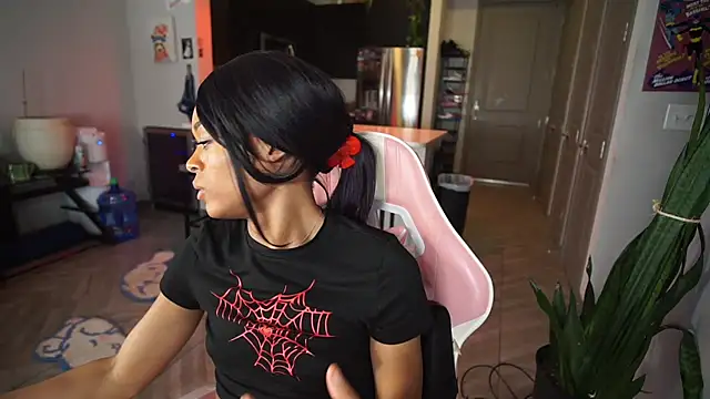 Snapshot of NSFWEros chatting on December 5, 2024, 7:10 am NSFWEros online show from December 5, 2024, 7:10 am