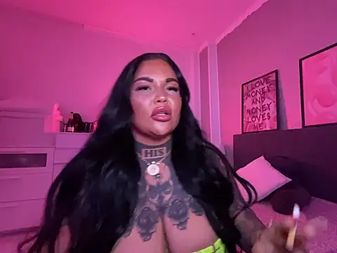  MelinaCurves  online show from February 12, 2025, 10:15 pm