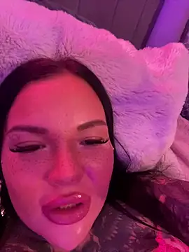  MelinaCurves  online show from September 14, 2025, 7:58 pm