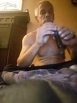 Biknight online show from September 29, 2025, 5:03 am