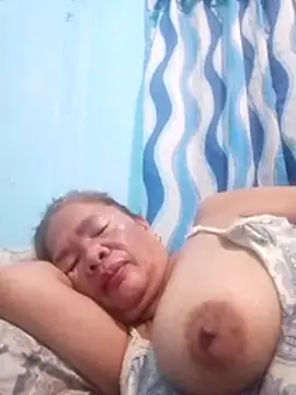 sexylizzy4u online show from December 18, 2025, 9:40 pm