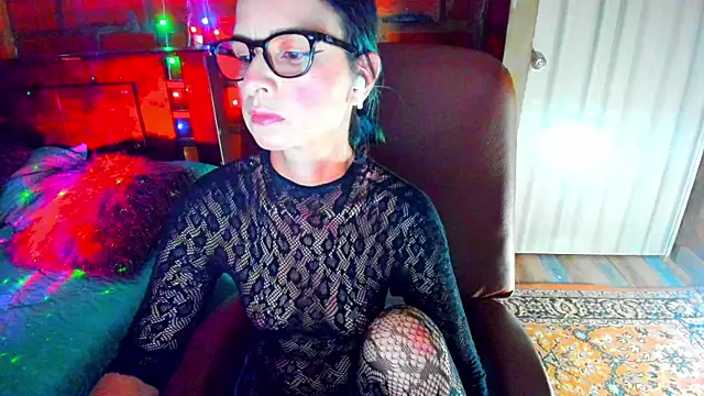 BrianaGarner online show from April 22, 2026, 6:42 am