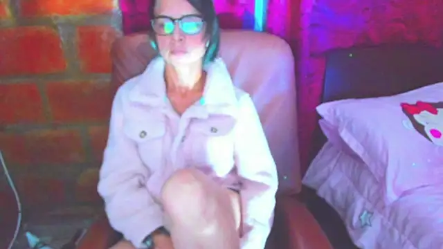Snapshot of BrianaGarner chatting on June 25, 2026, 1:14 am BrianaGarner online show from June 25, 2026, 1:14 am