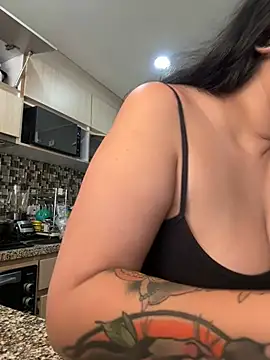 emilyjohanson online show from January 10, 2025, 2:55 pm